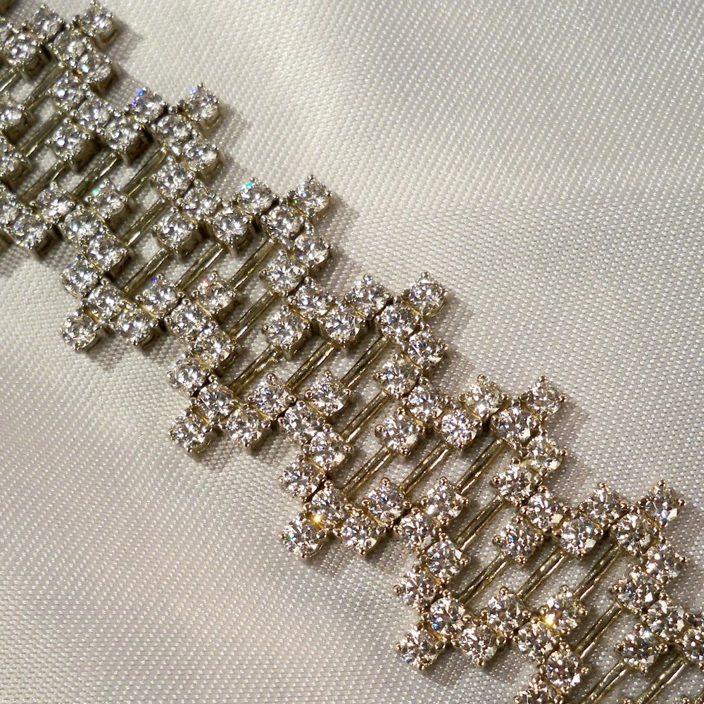 NEW Staggered Cubic Zirconias Silver DESIGNER Bracelet